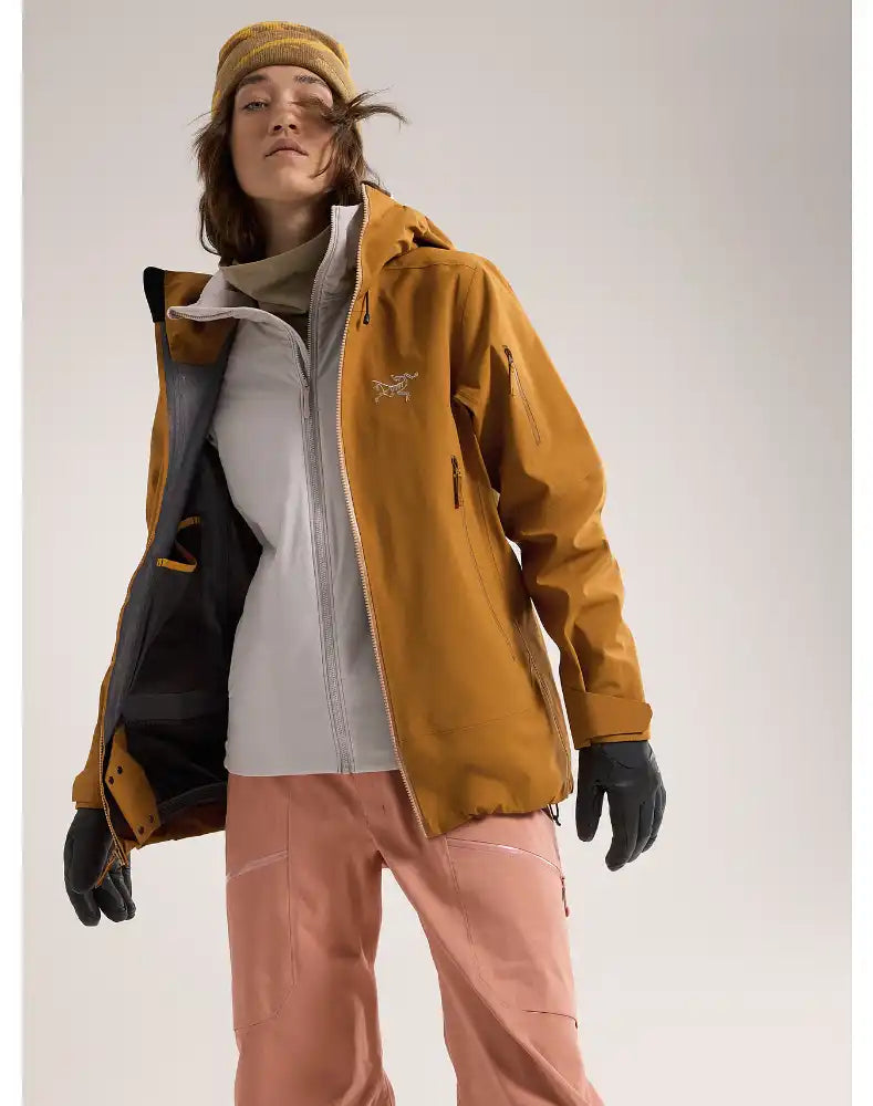 Arc&#39;teryx Vedenpitävät kuoritakit Sentinel Jacket Women&#39;s Treeline Outdoors