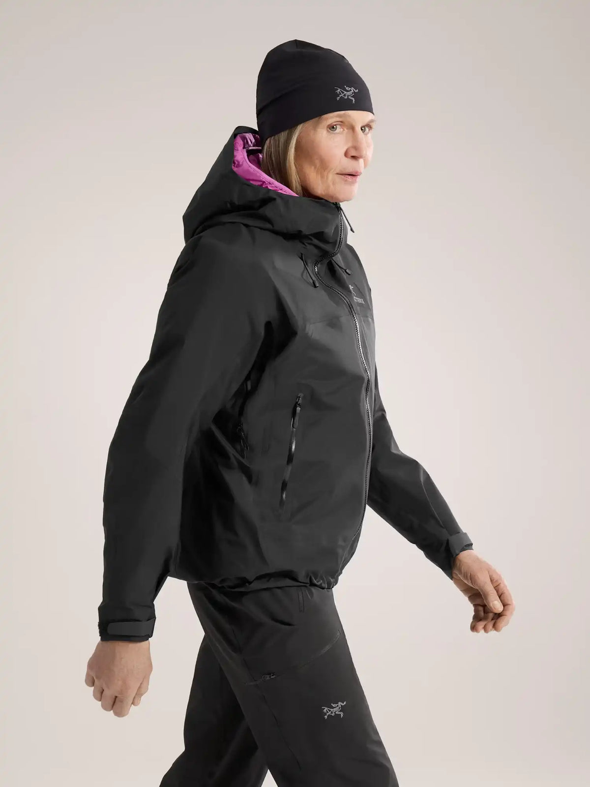 Arc&#39;teryx Vedenpitävät kuoritakit Beta AR Jacket Stormhood Women&#39;s Treeline Outdoors