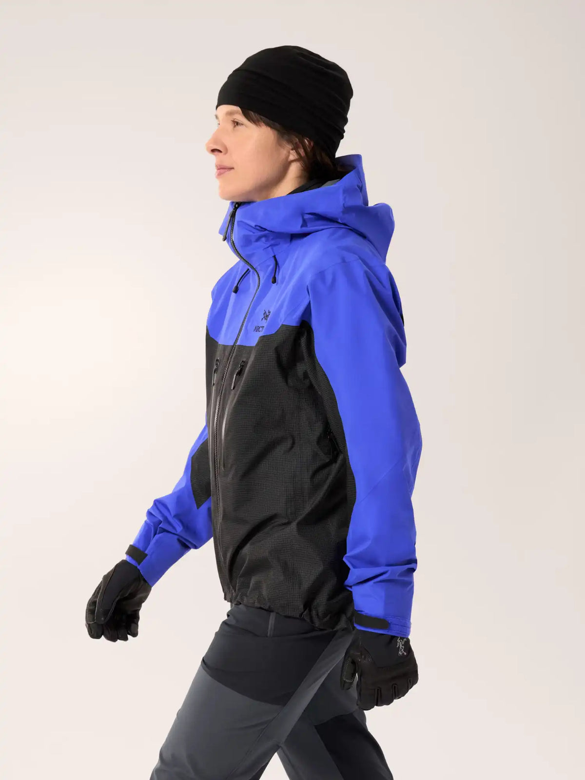 Arc&#39;teryx Vedenpitävät kuoritakit Alpha Jacket Women&#39;s Treeline Outdoors