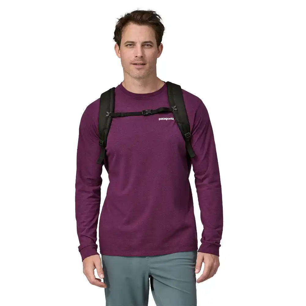 Patagonia Päiväreput Black Hole Pack 25L Treeline Outdoors