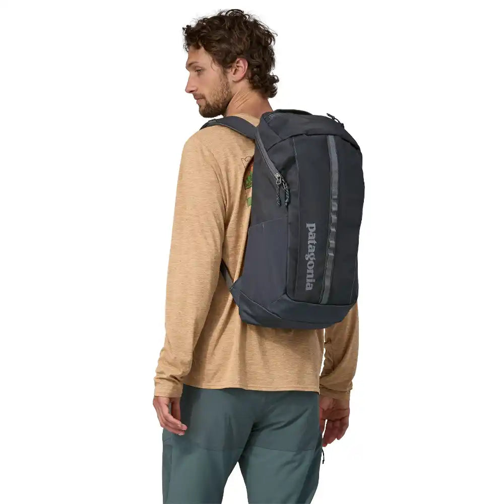 Patagonia Päiväreput Black Hole Pack 25L Treeline Outdoors