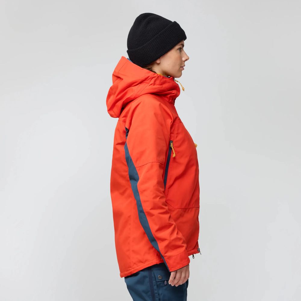 Fjällräven Ulkoilutakit Bergtagen G-1000 Jacket Women&#39;s Treeline Outdoors