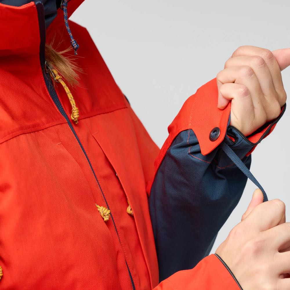 Fjällräven Ulkoilutakit Bergtagen G-1000 Jacket Women&#39;s Treeline Outdoors
