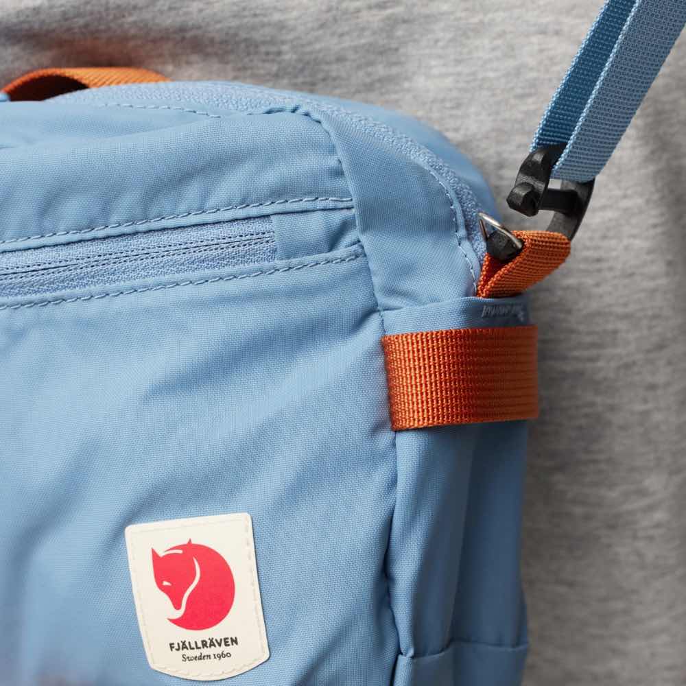 Fjällräven Olkalaukut High Coast Crossbody Treeline Outdoors