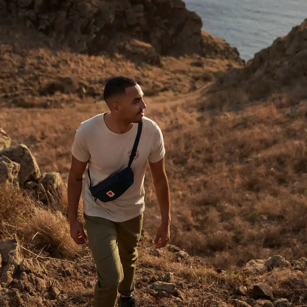 Fjällräven Vyölaukut Ulvö Hip Pack Medium Treeline Outdoors